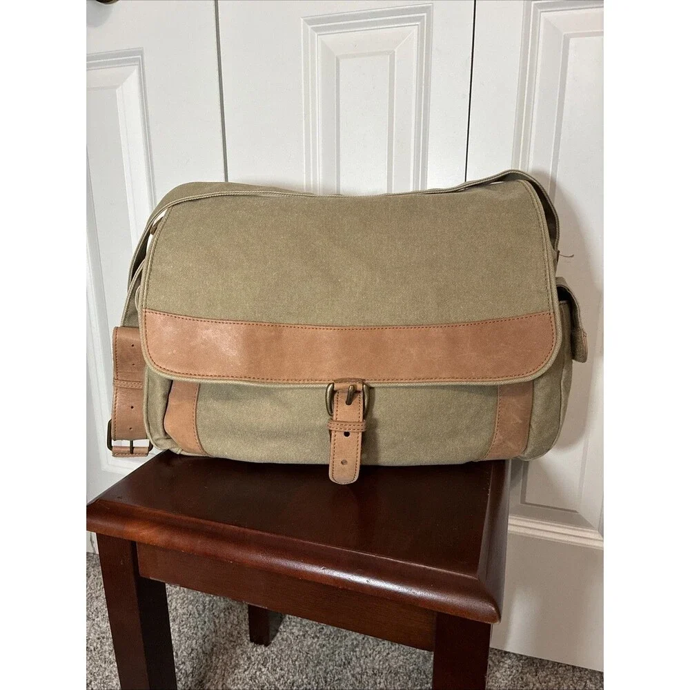LL Bean Canvas Messenger Bag Medium Khaki Green Gorpcore Goblincore Vintage